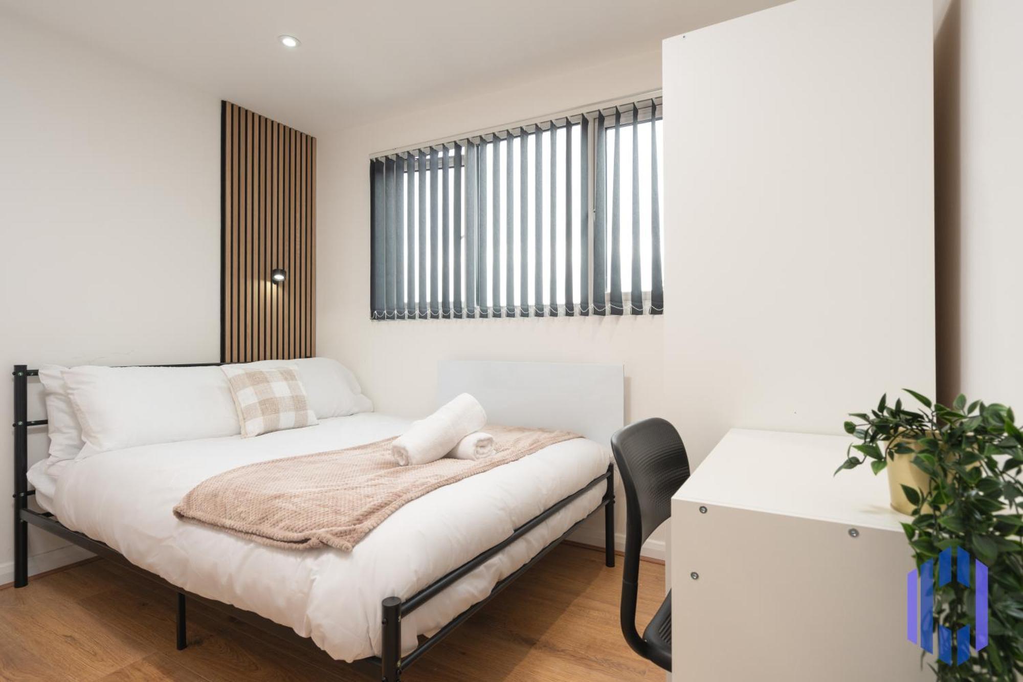Scandi Loft Style - Sleeps 6 - Near Airport * Manchester